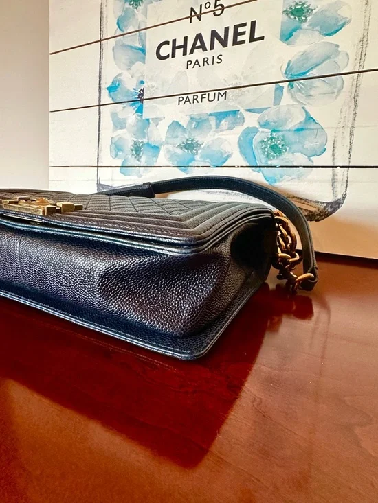 CHANEL Dark Navy Quilted Boy Flap Shoulder Bag with Gold Chain - Picture 6 of 16